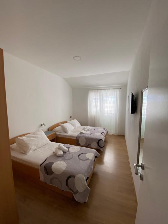 Apartmani Mare Baška Voda Eksteriør billede